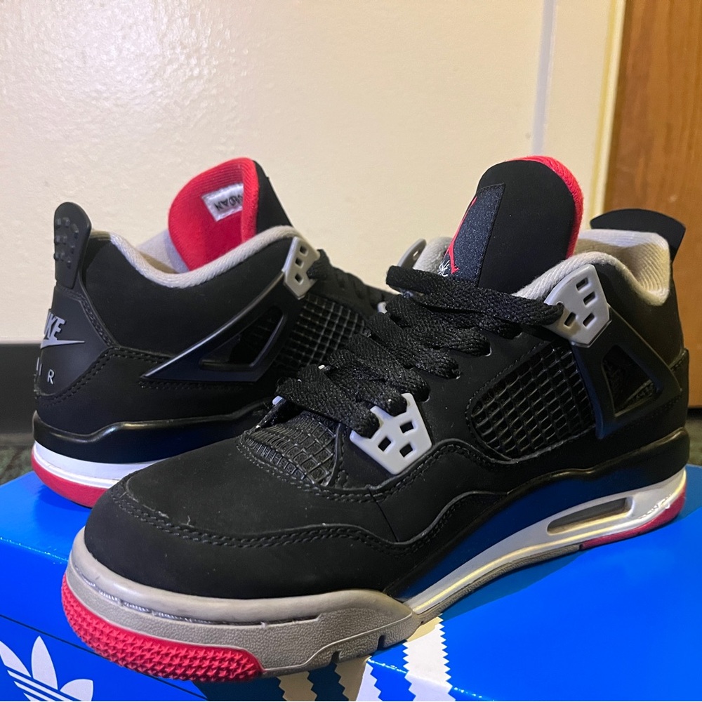 Youth size 6 Nike Air Jordan’s 4